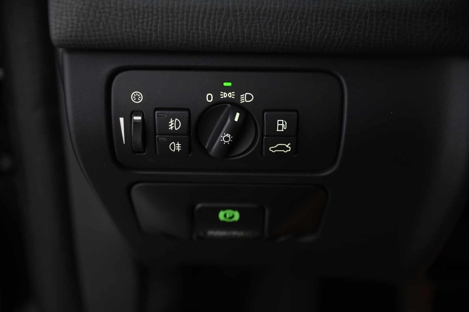 VOLVO XC60 2010