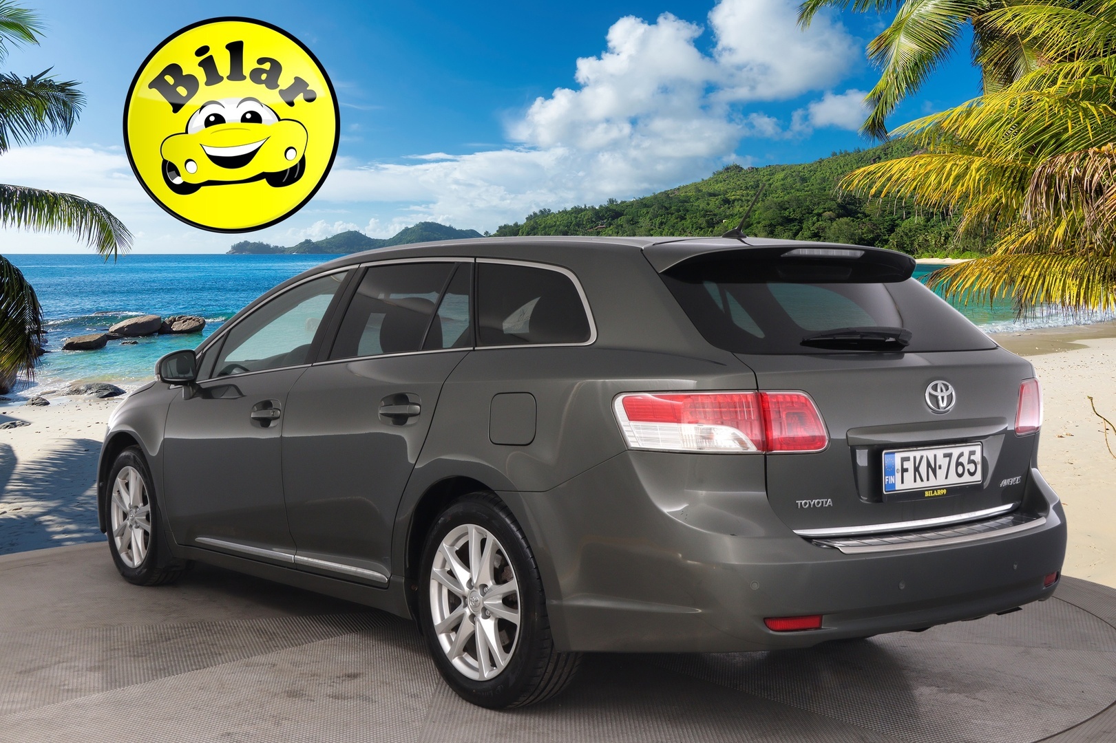 TOYOTA Avensis 2012