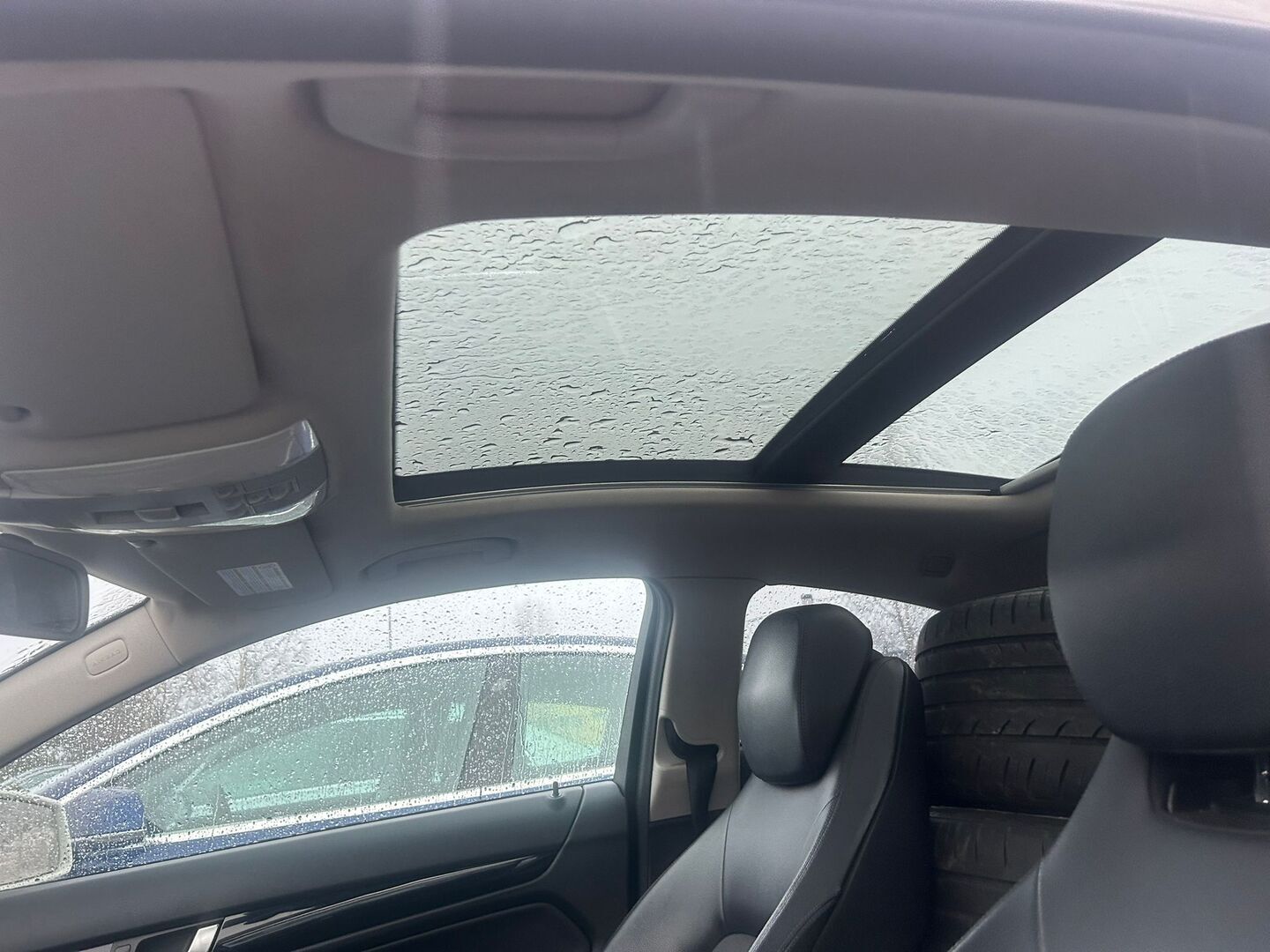 MERCEDES-BENZ C 2012