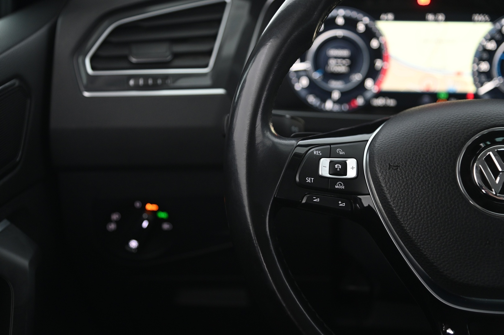 VOLKSWAGEN Tiguan 2017