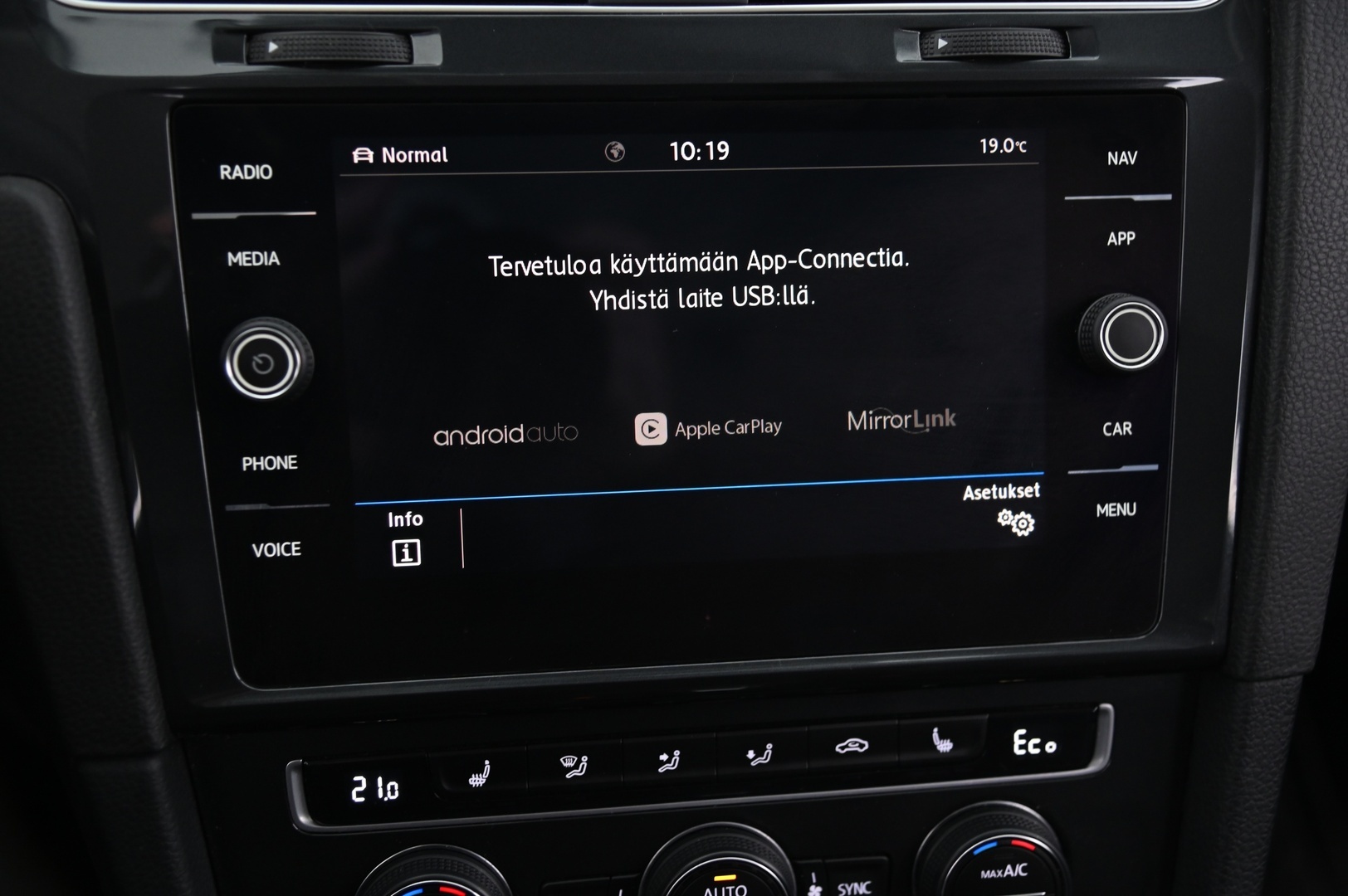 VOLKSWAGEN Golf 2020