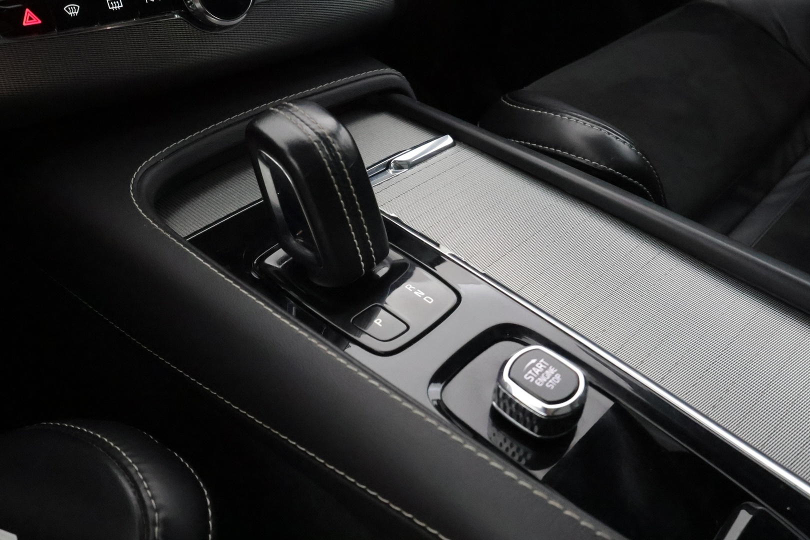 VOLVO XC90 2022