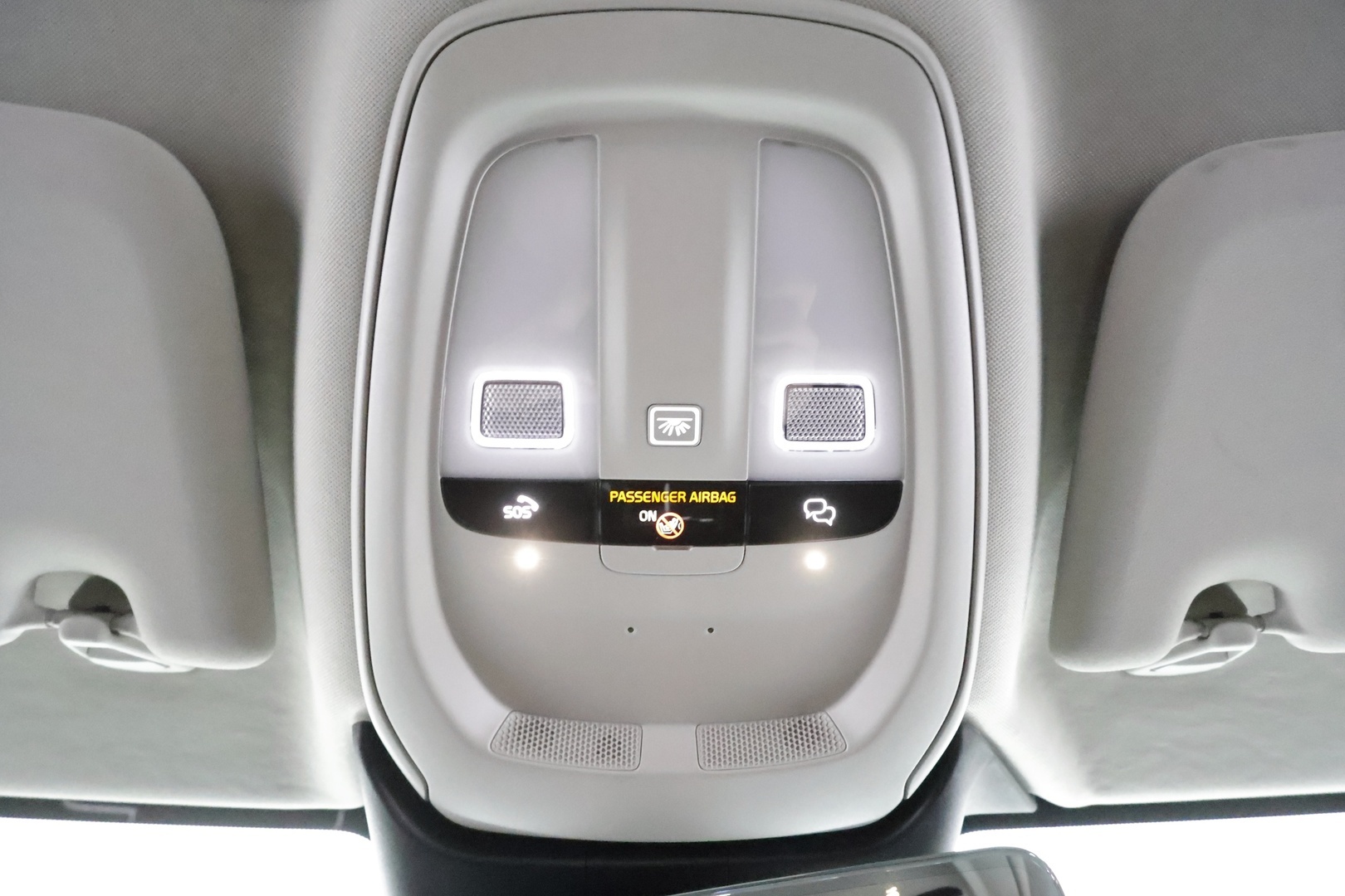 VOLVO V60 2023