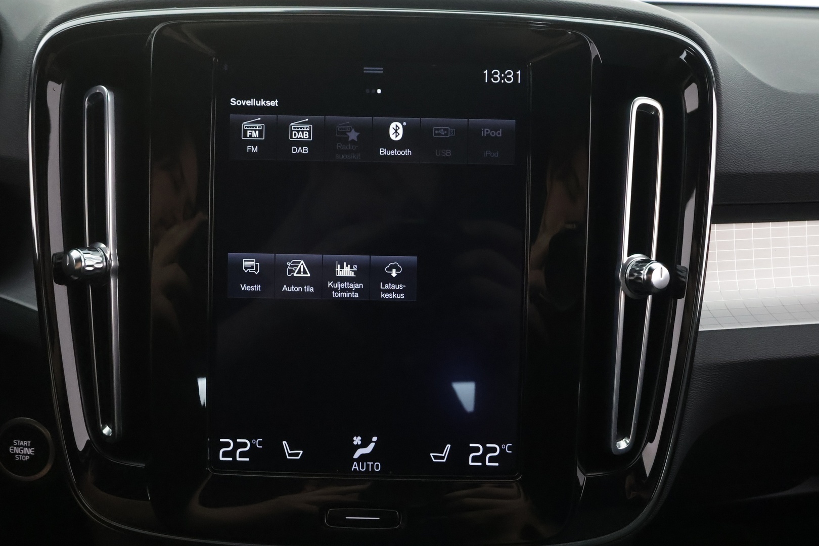 VOLVO XC40 2021
