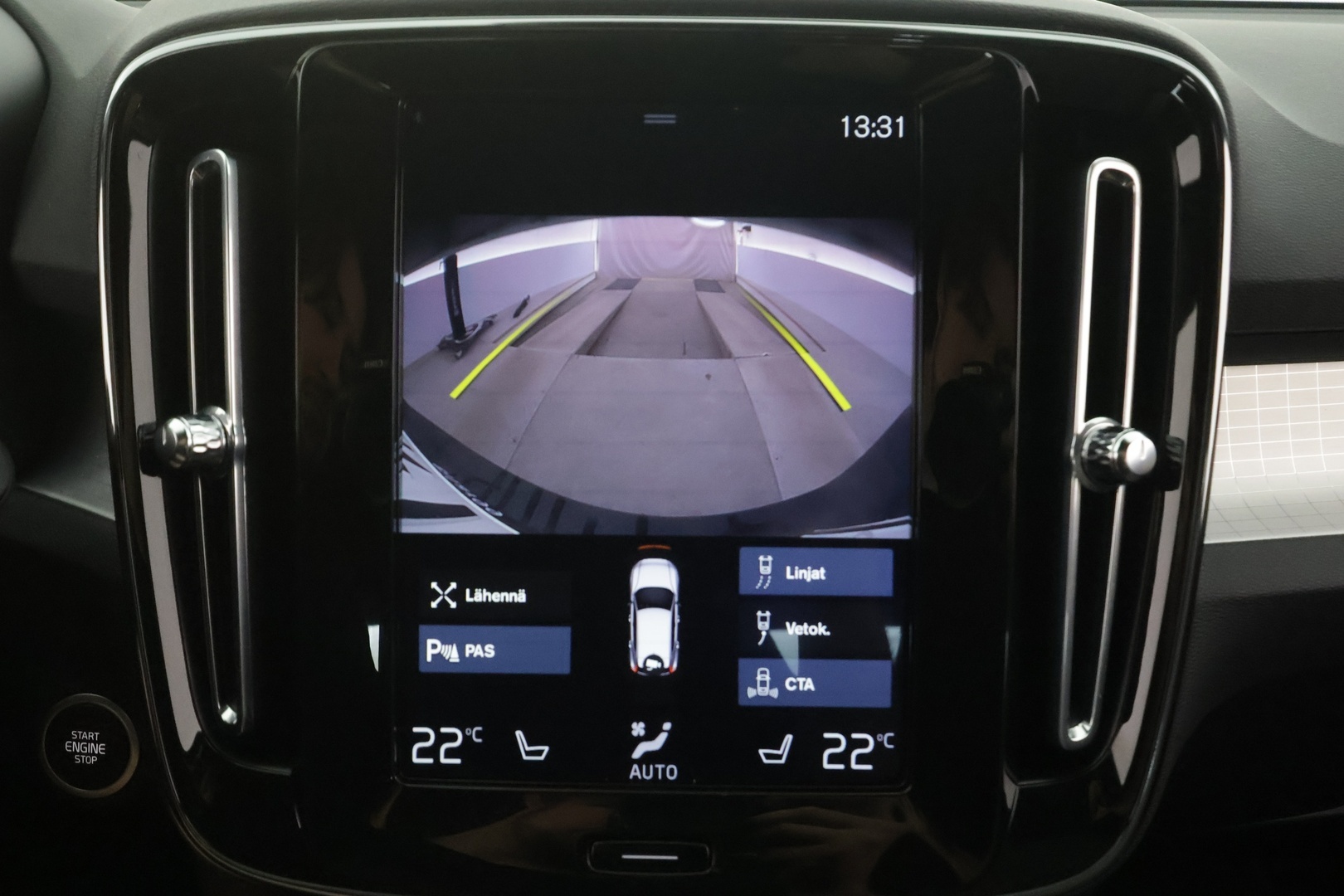 VOLVO XC40 2021