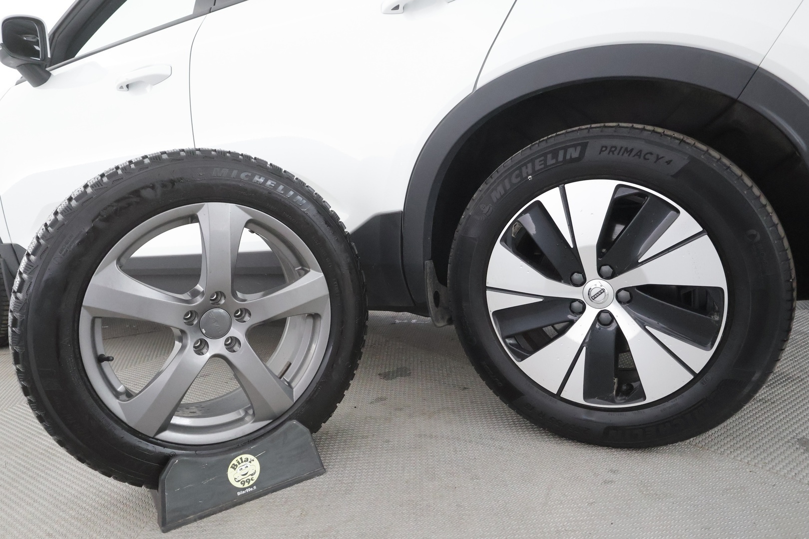 VOLVO XC40 2021