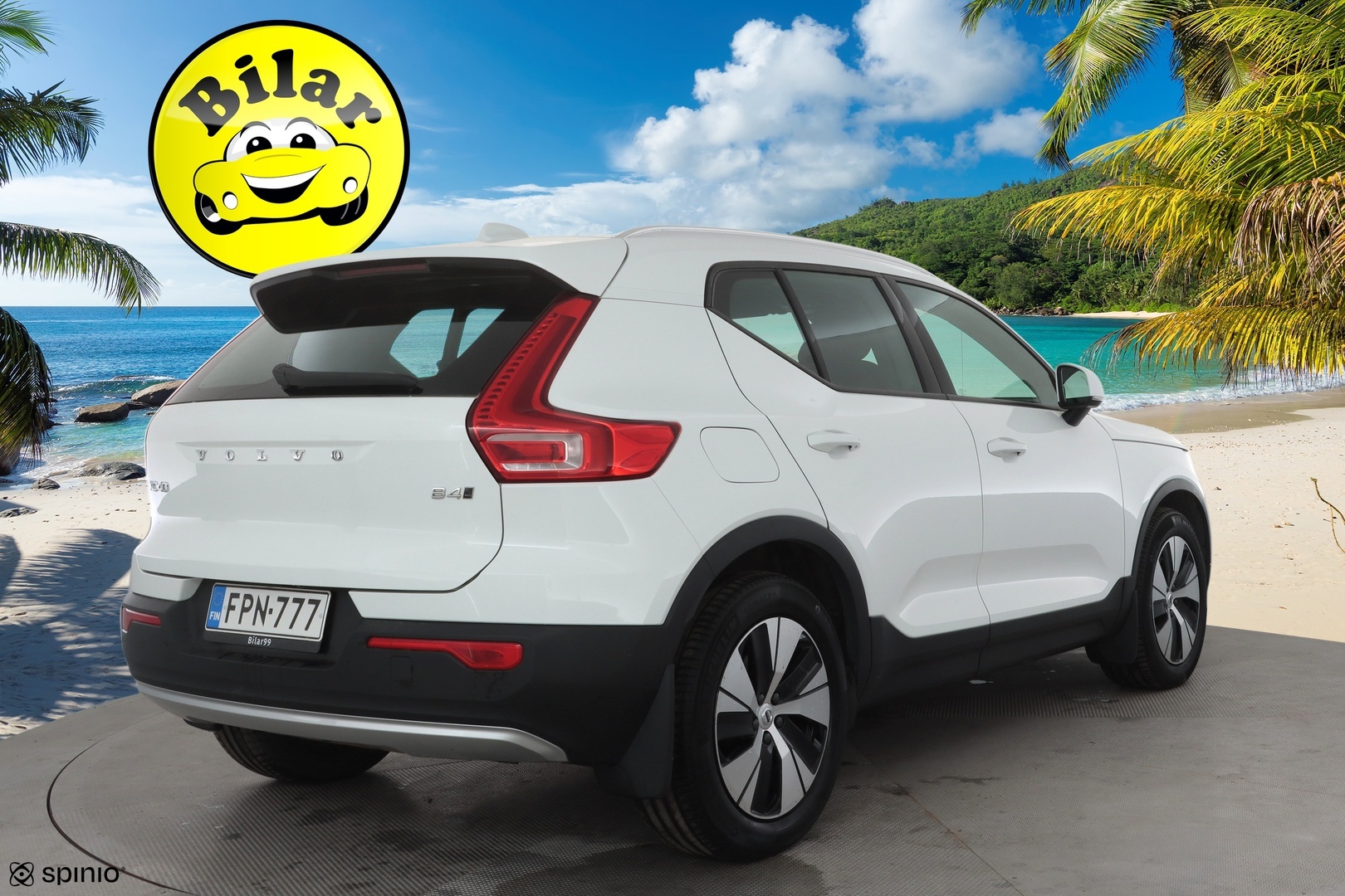VOLVO XC40 2021