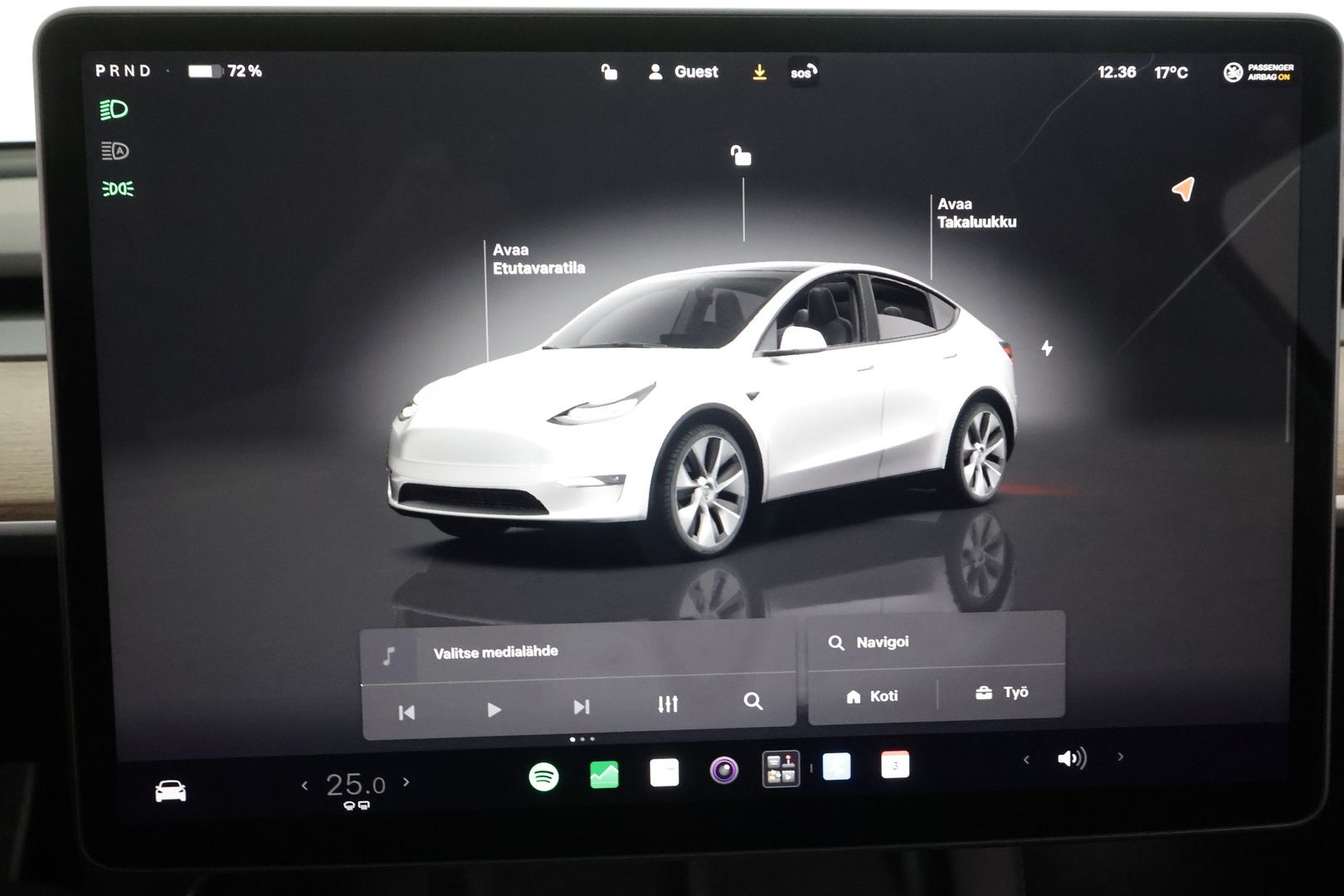 TESLA Model Y 2023