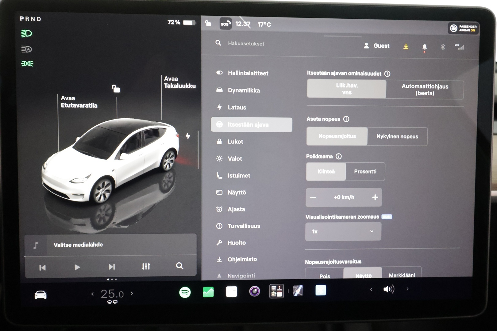TESLA Model Y 2023