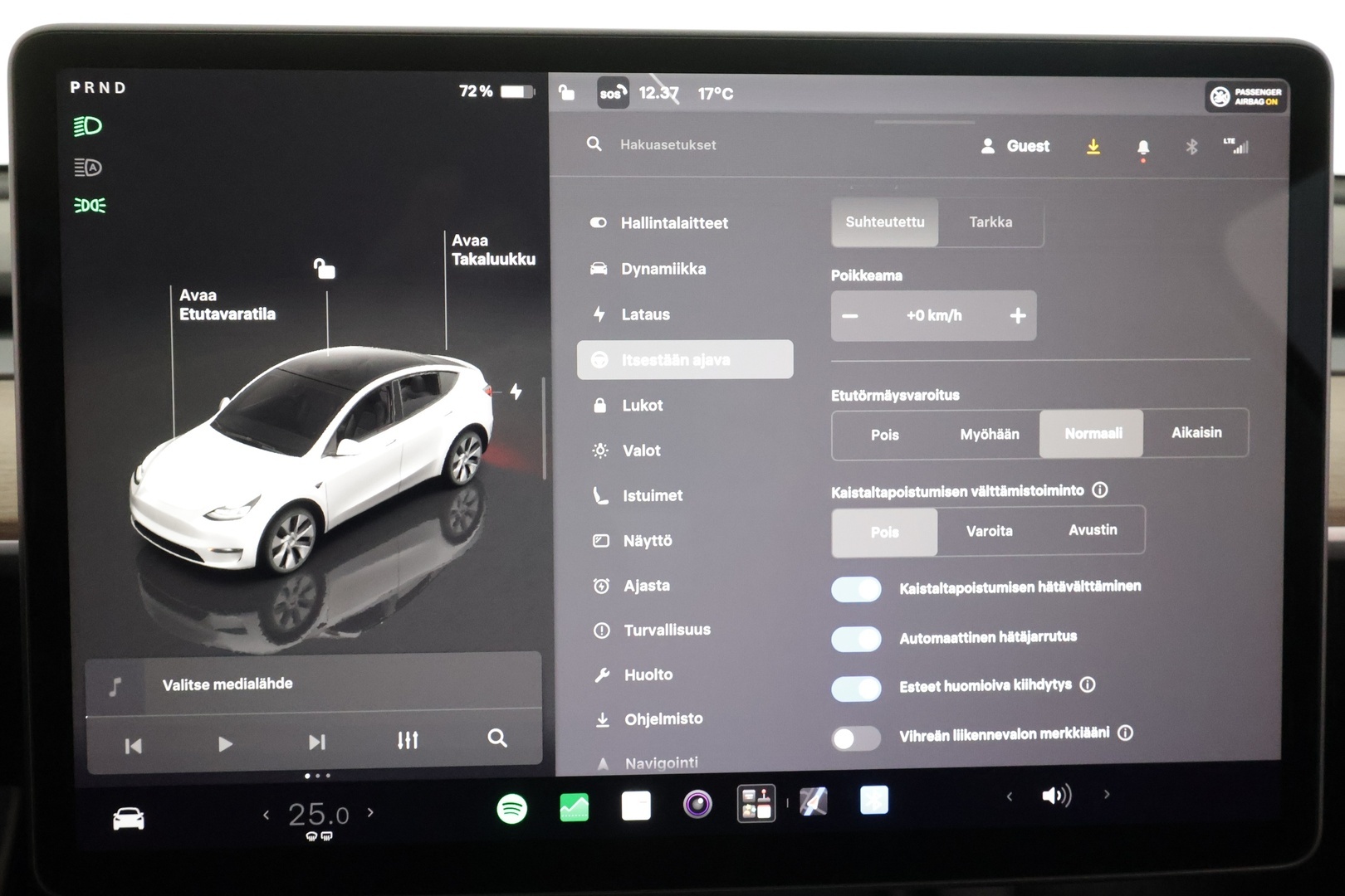 TESLA Model Y 2023