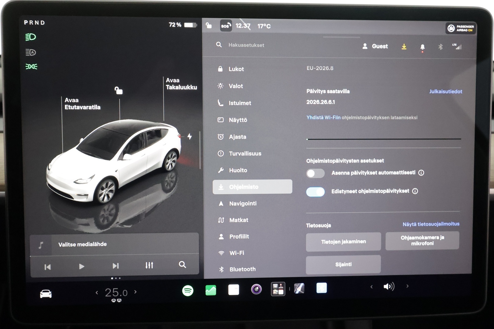 TESLA Model Y 2023