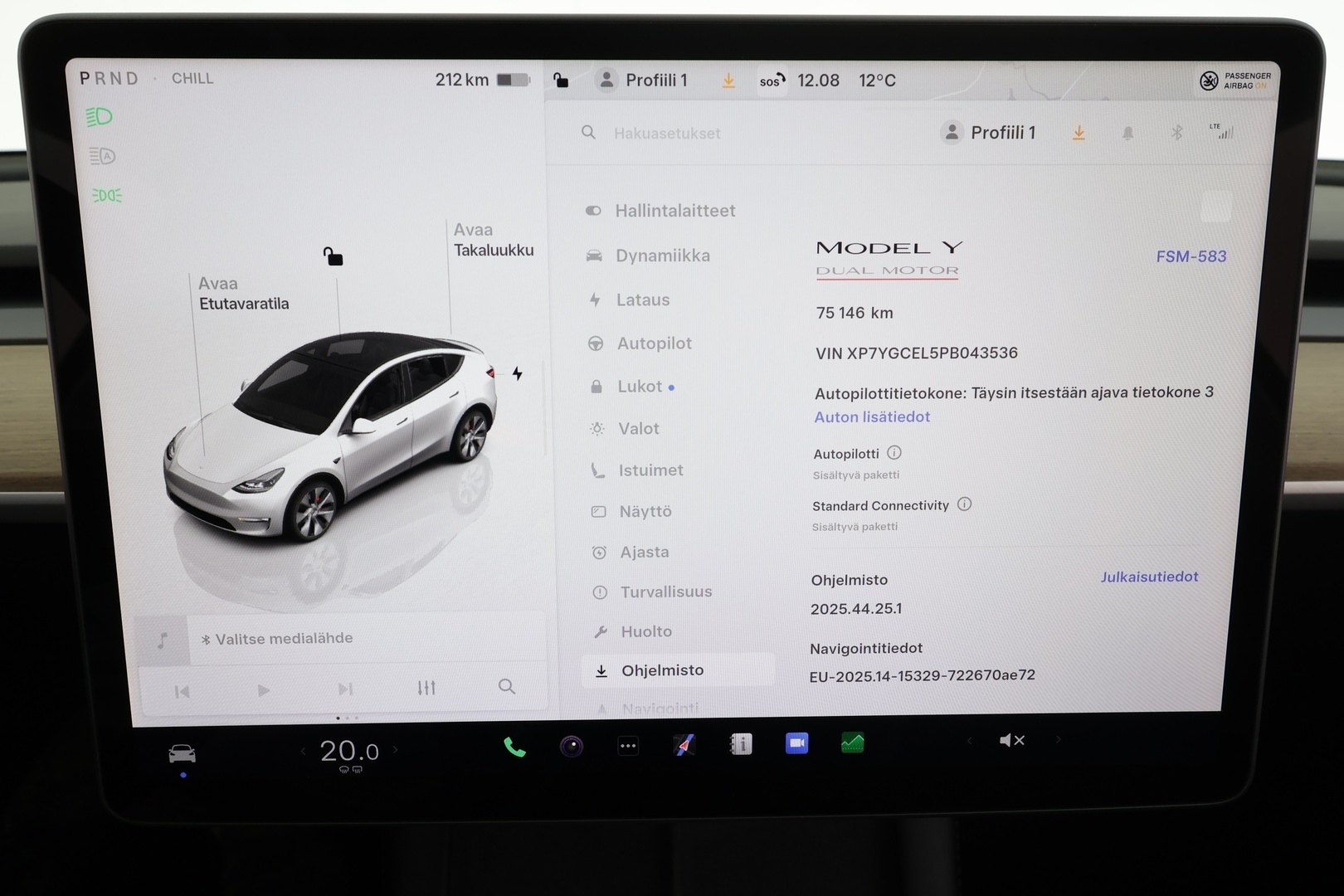 TESLA Model Y 2023