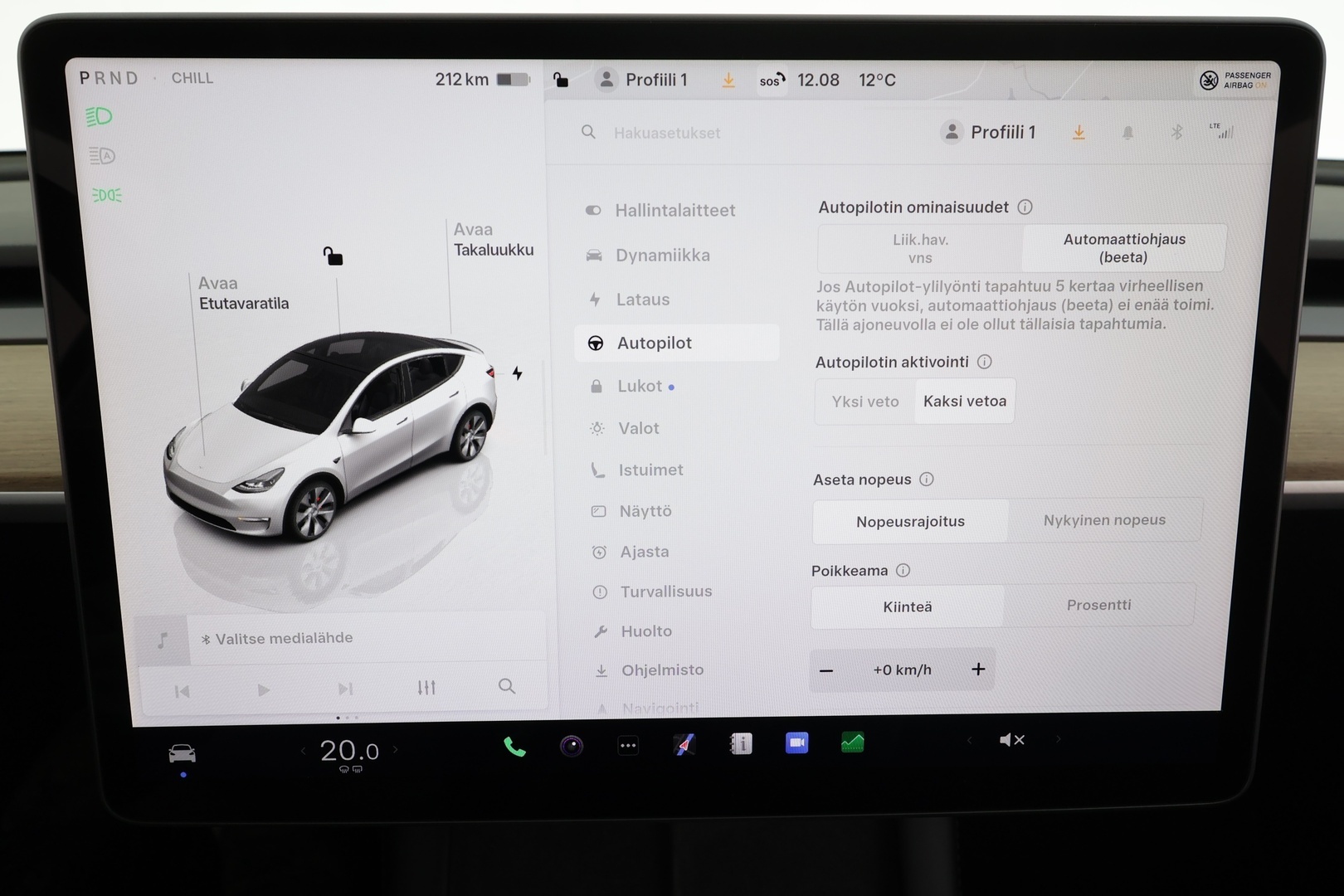 TESLA Model Y 2023