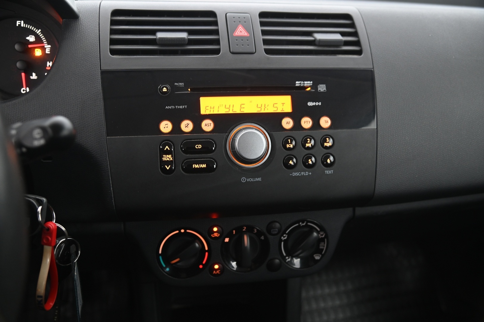 SUZUKI Swift 2007