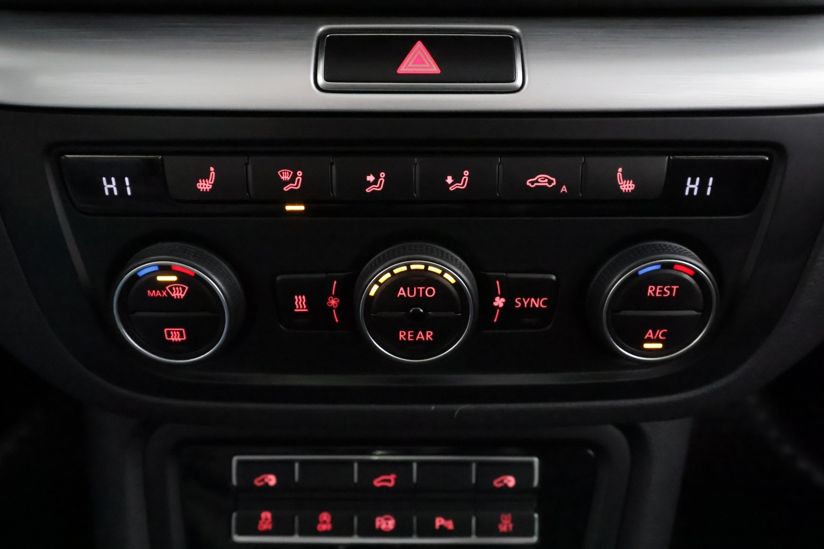 VOLKSWAGEN Sharan 2016