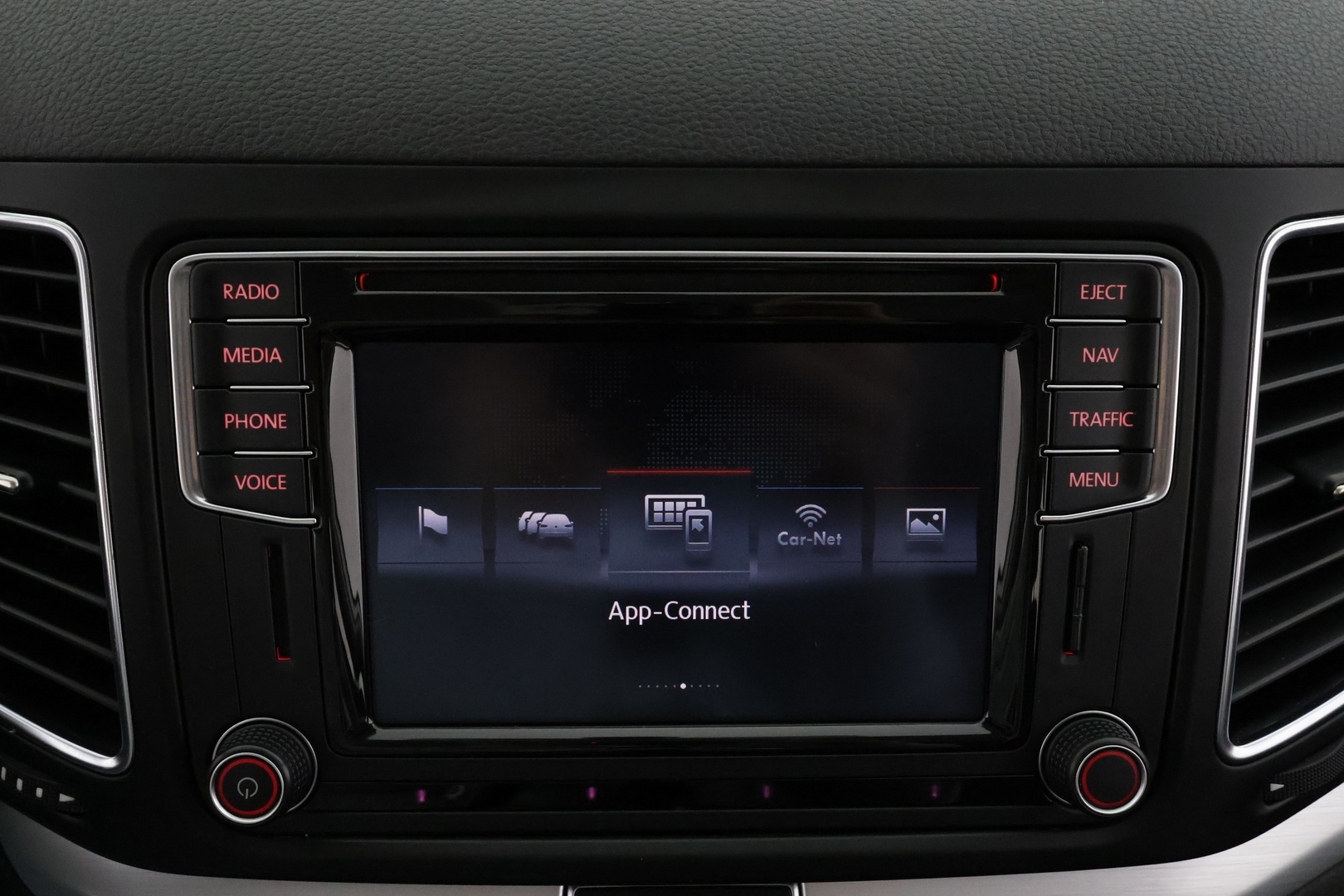 VOLKSWAGEN Sharan 2016