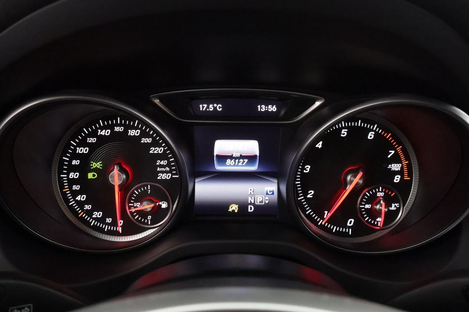 MERCEDES-BENZ CLA 2017