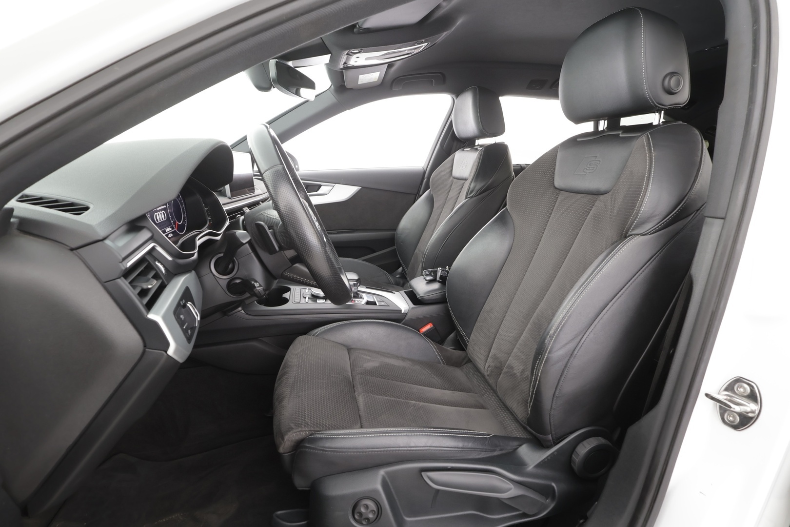 AUDI A4 2017