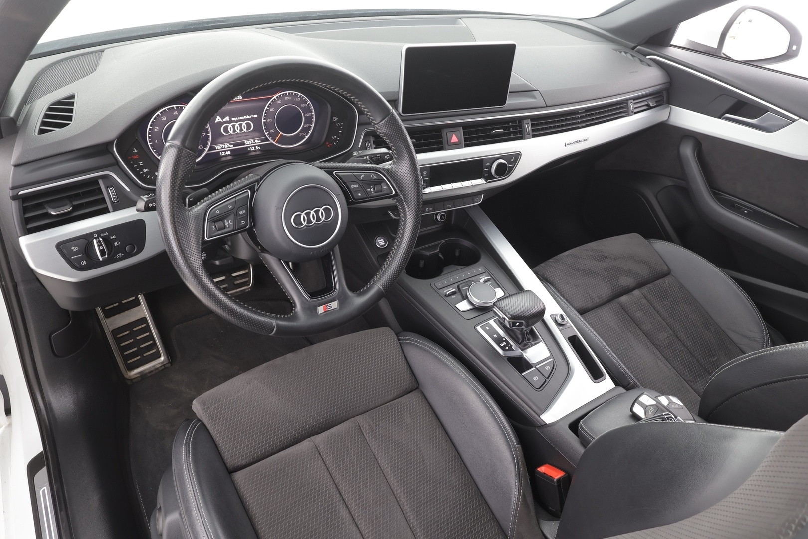 AUDI A4 2017