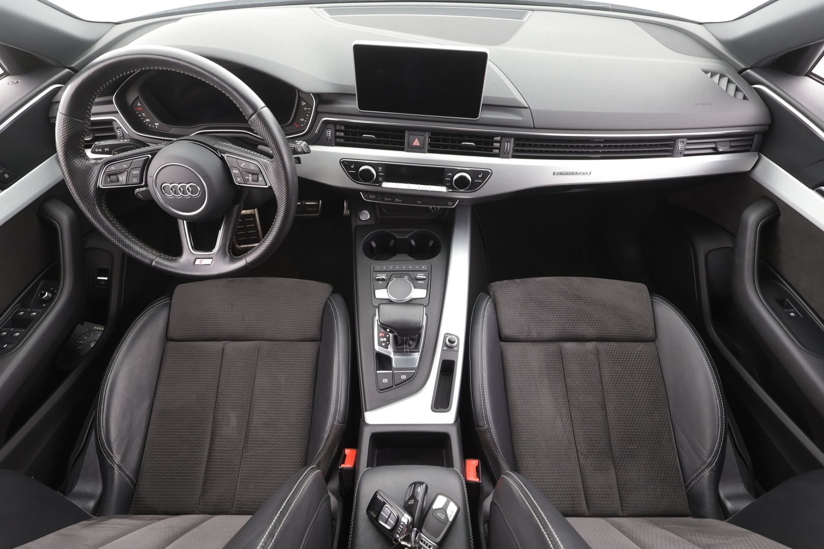 AUDI A4 2017