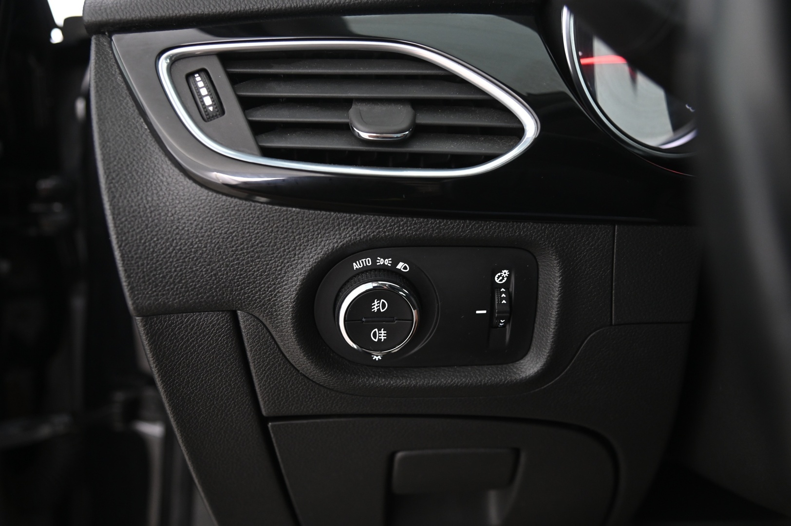 OPEL Astra 2017