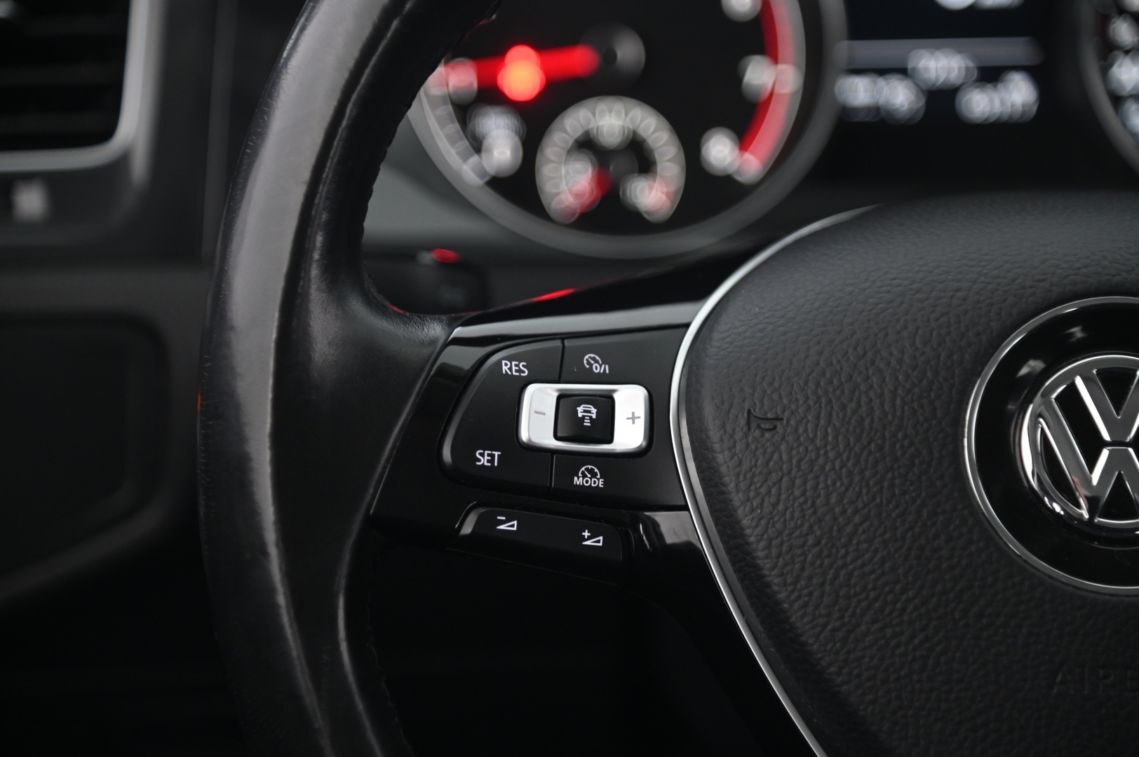 VOLKSWAGEN Golf 2017