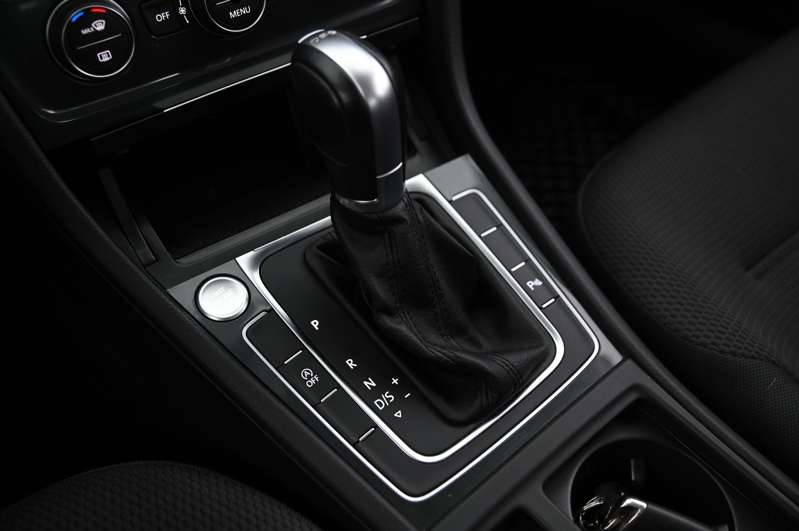 VOLKSWAGEN Golf 2017