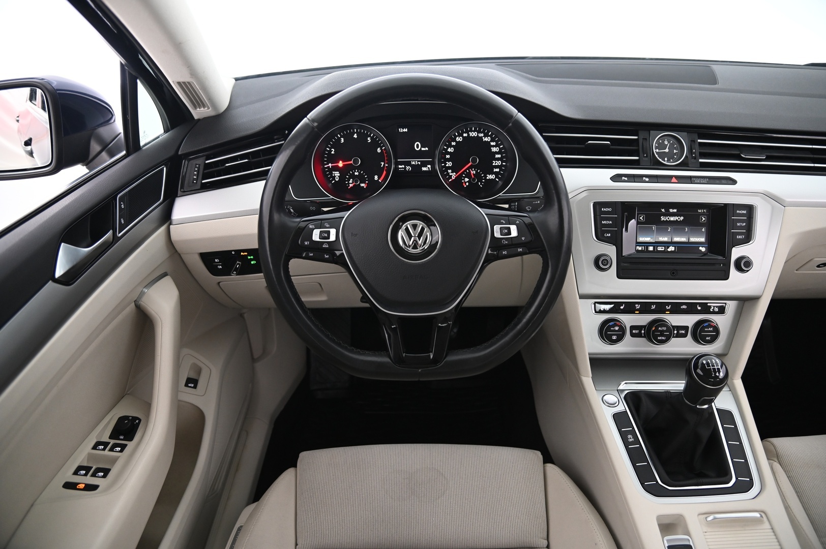 VOLKSWAGEN Passat 2017