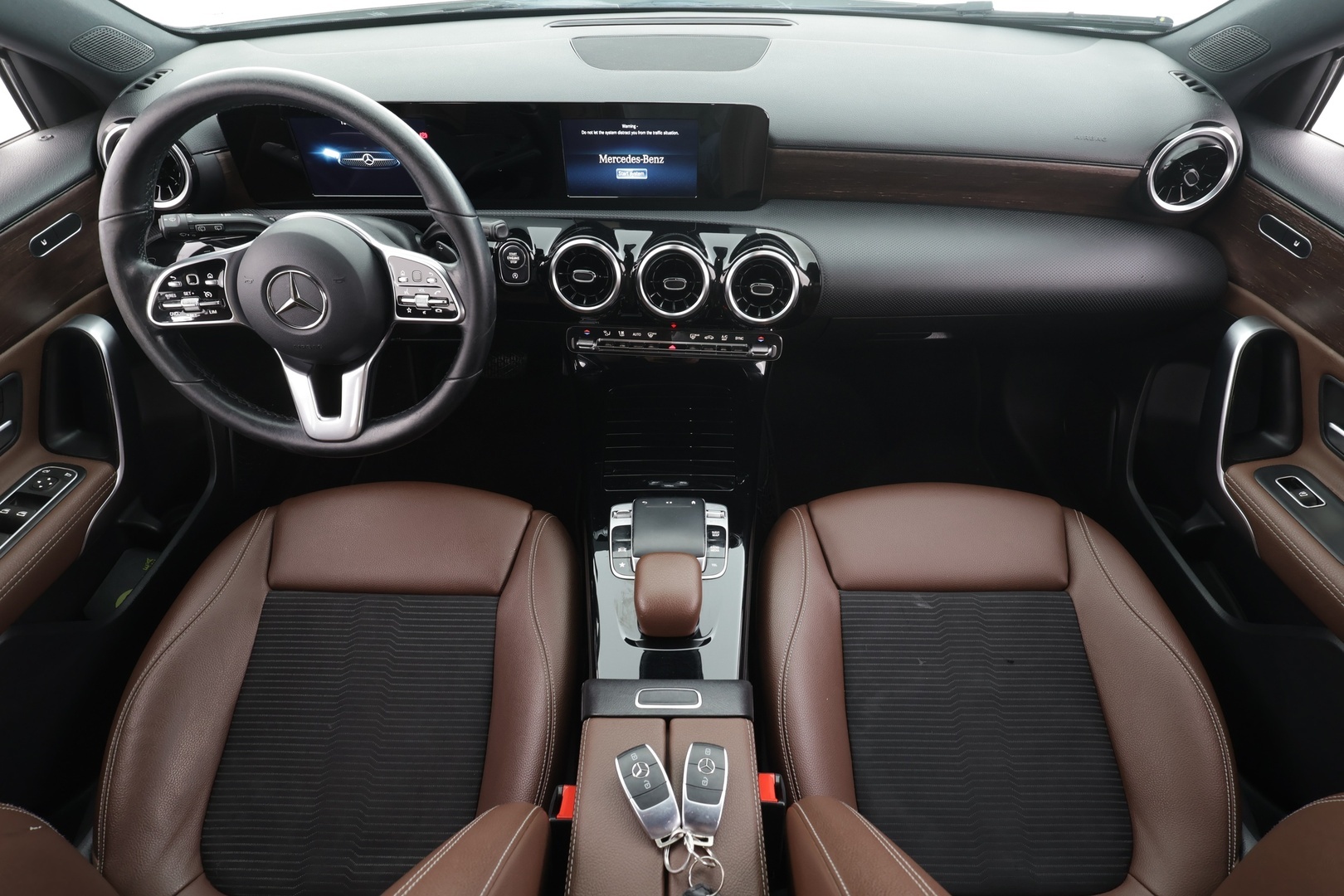 MERCEDES-BENZ A 2020