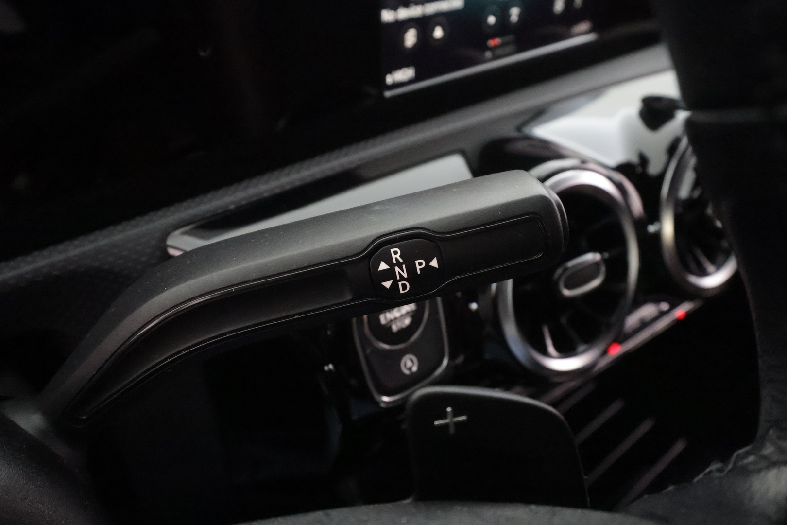 MERCEDES-BENZ A 2020