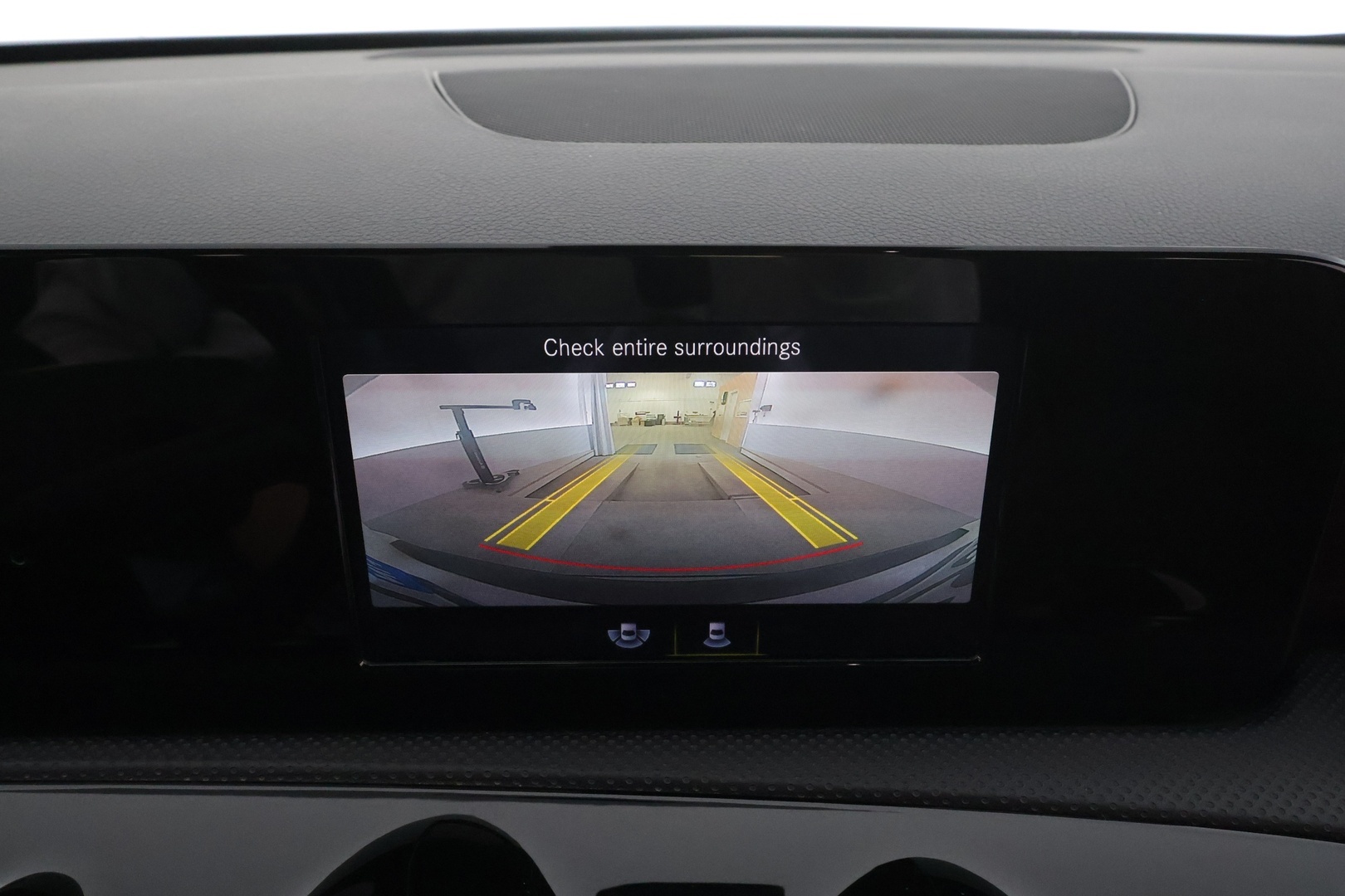 MERCEDES-BENZ A 2020