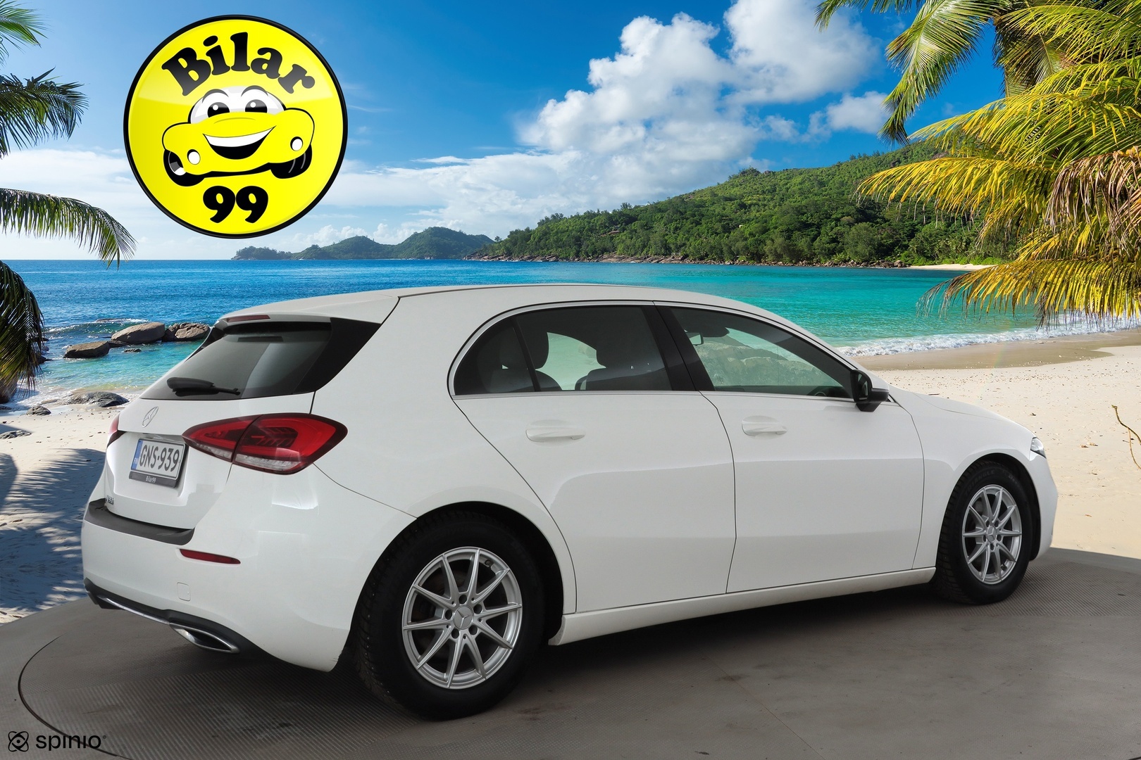 MERCEDES-BENZ A 2020