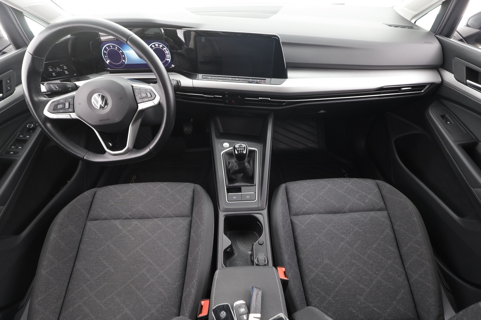 VOLKSWAGEN Golf 2021