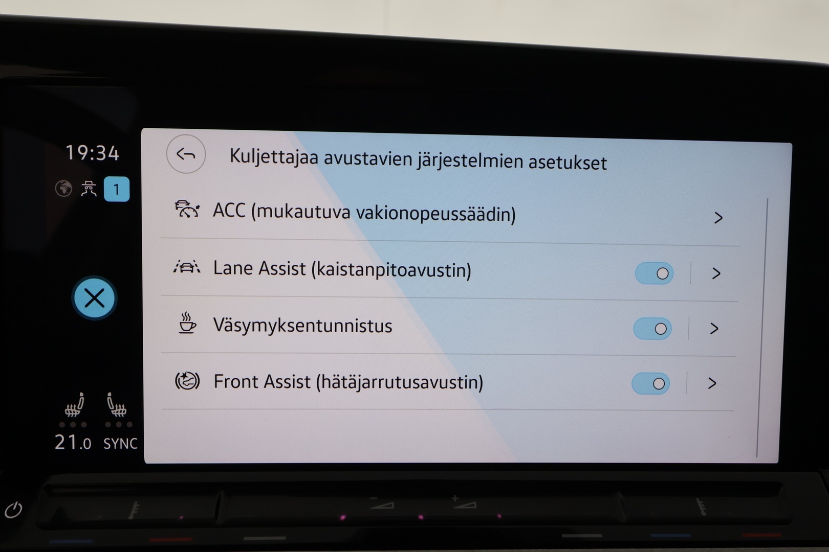 VOLKSWAGEN Golf 2021