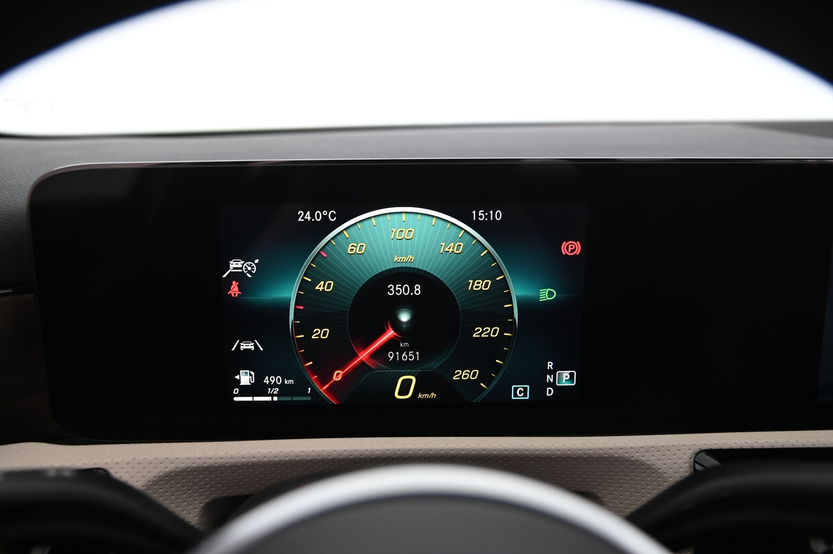 MERCEDES-BENZ A 2022