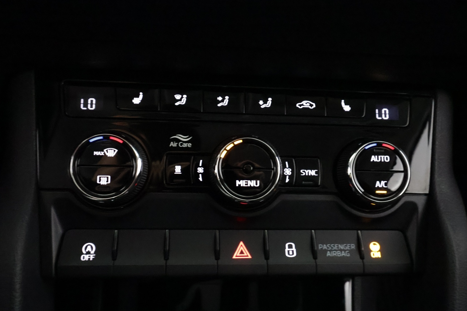 SKODA Karoq 2023