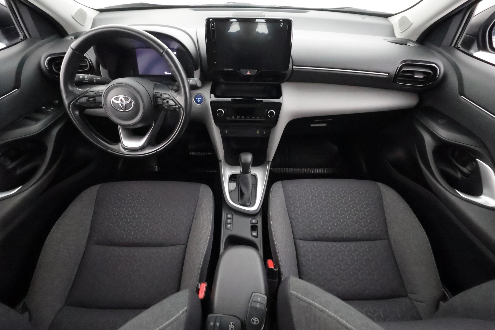 TOYOTA Yaris Cross 2022