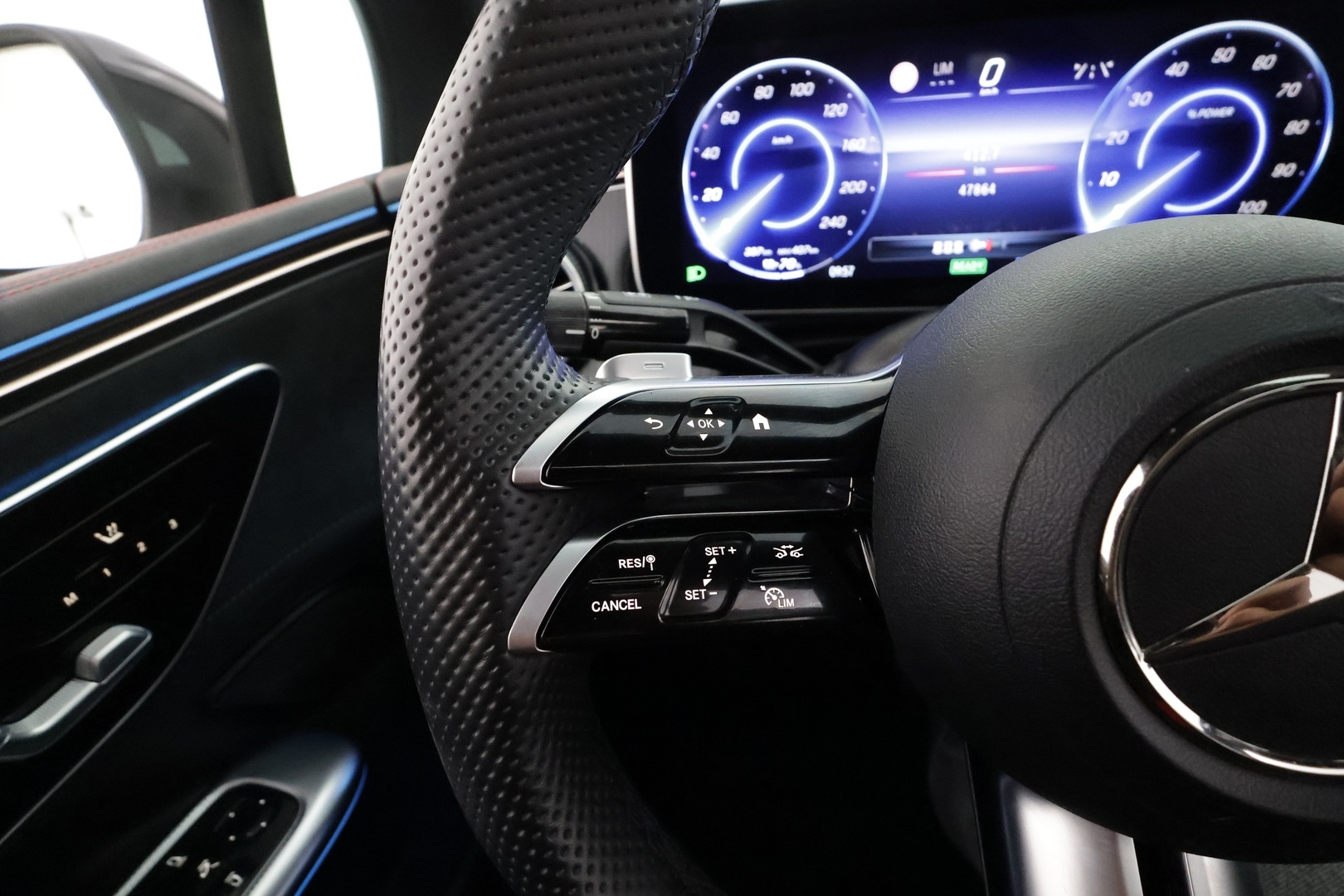 MERCEDES-BENZ EQE 2023