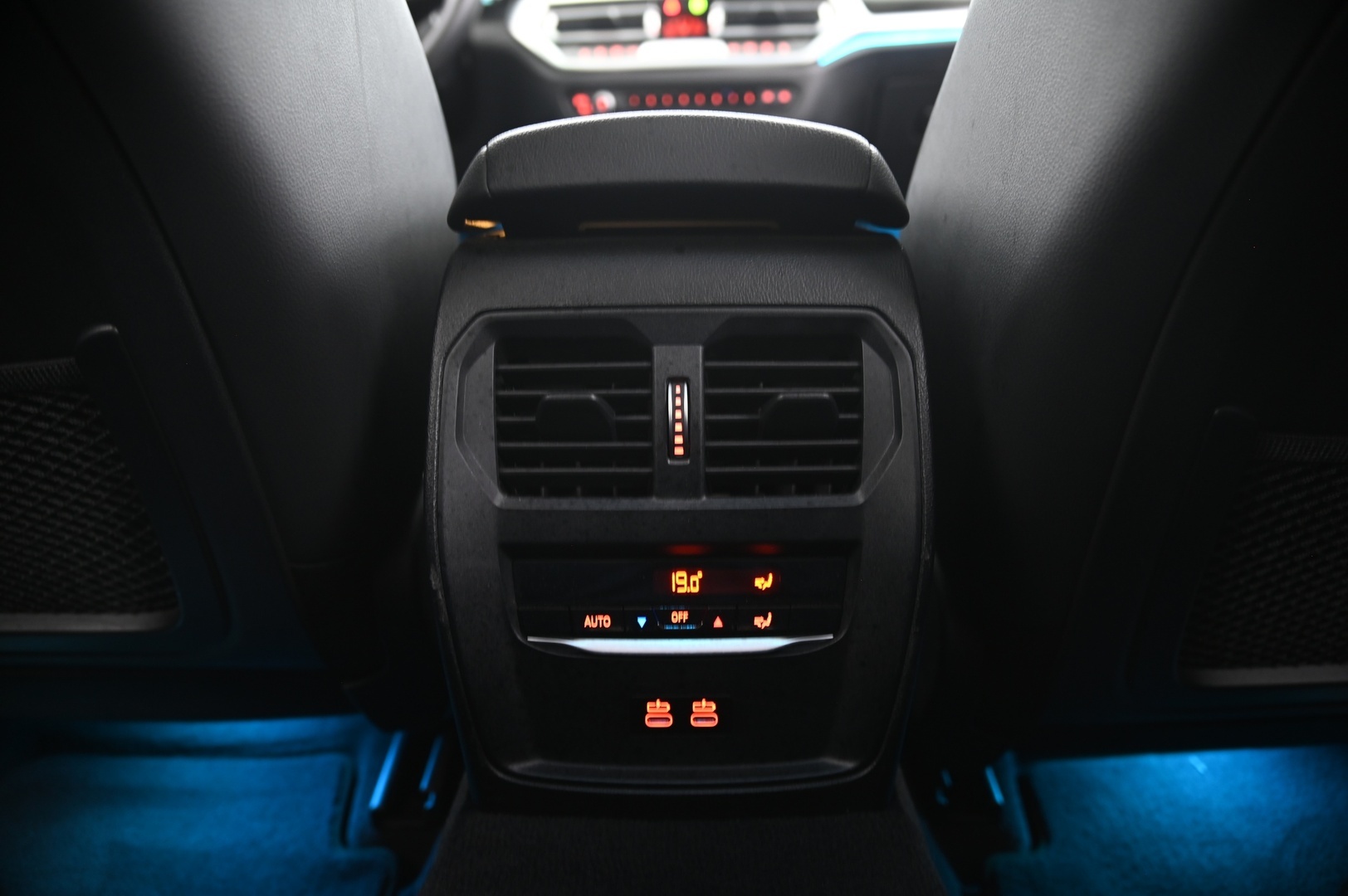 BMW 330 2021
