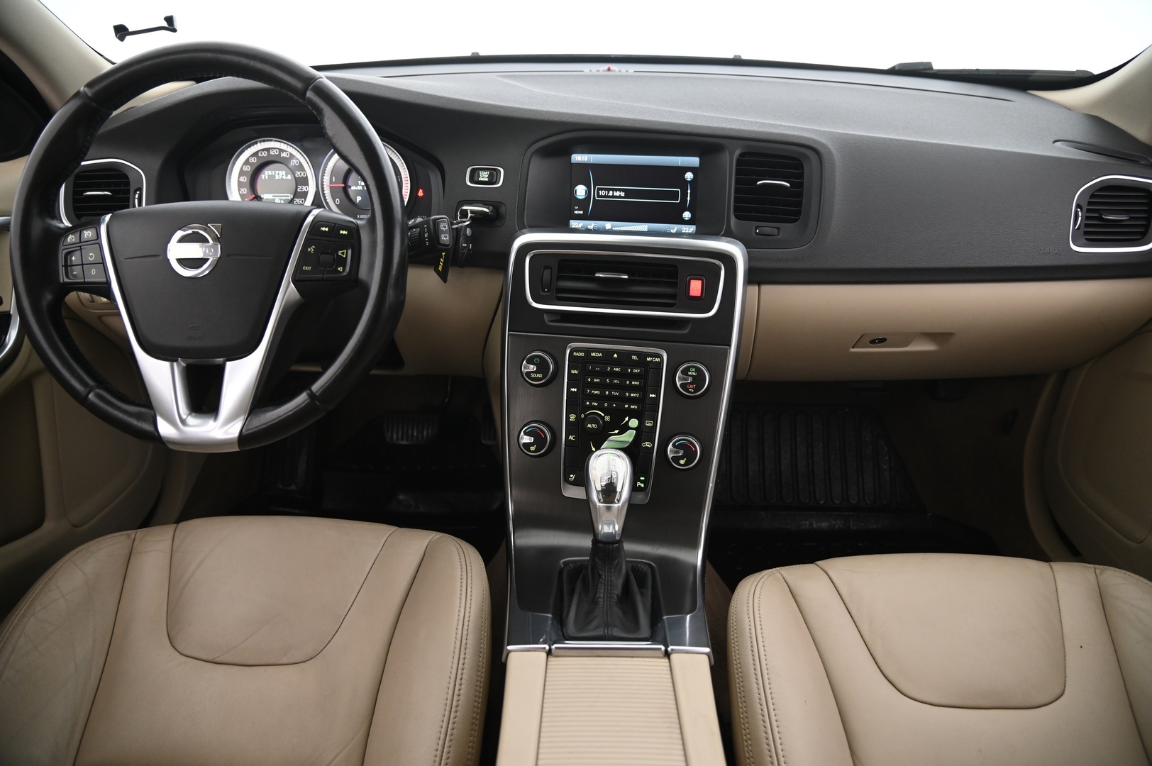 VOLVO V60 2013