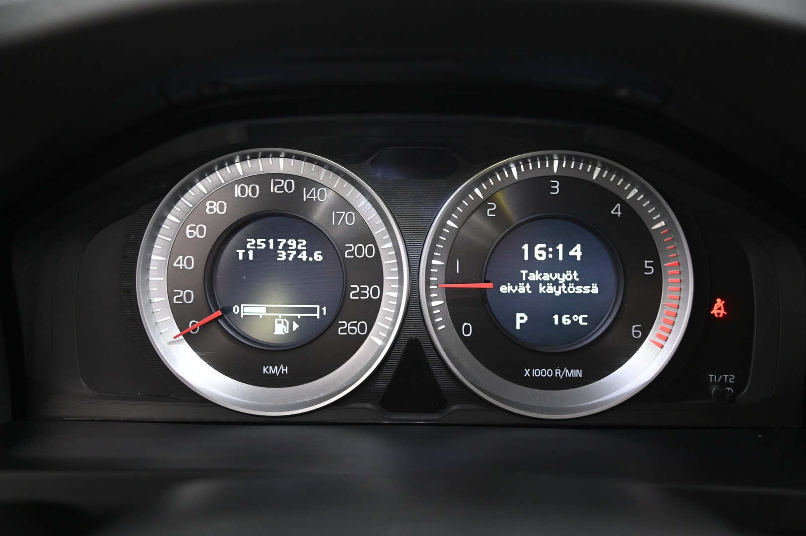 VOLVO V60 2013