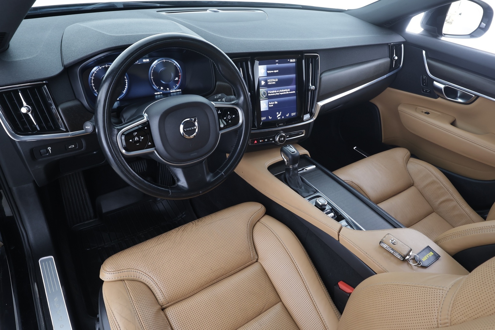 VOLVO V90 Cross Country 2018