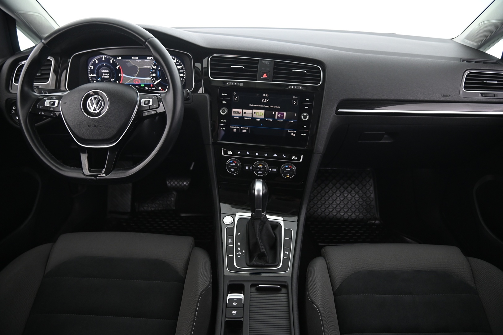 VOLKSWAGEN Golf 2018