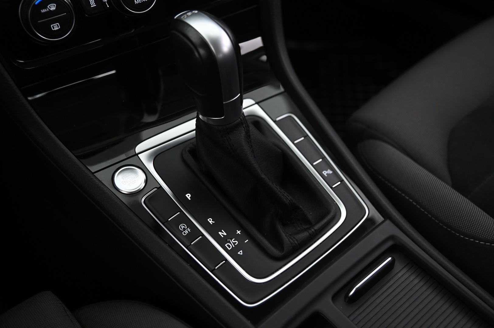 VOLKSWAGEN Golf 2018
