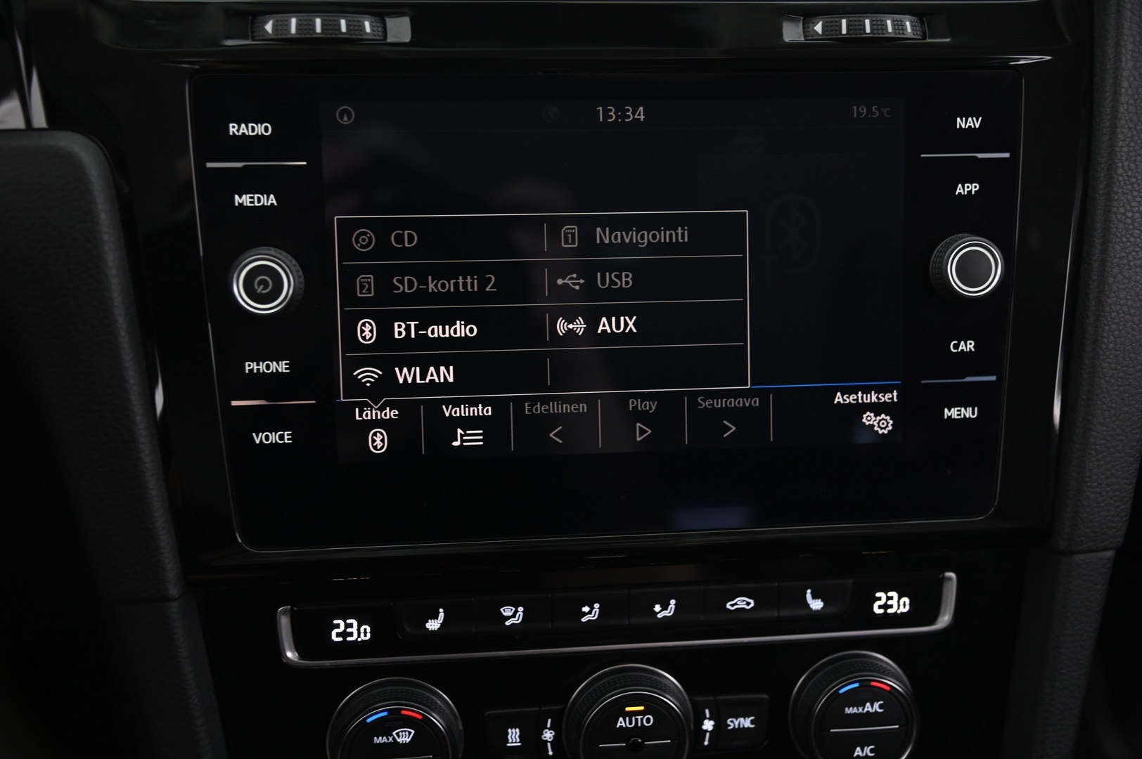 VOLKSWAGEN Golf 2018