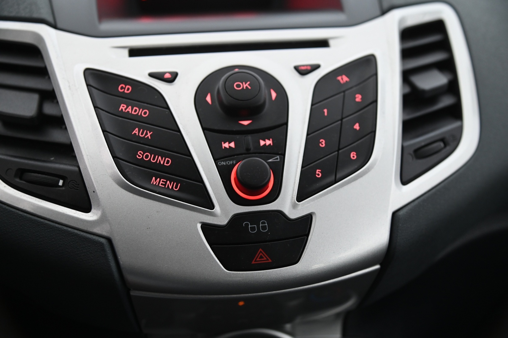 FORD Fiesta 2011
