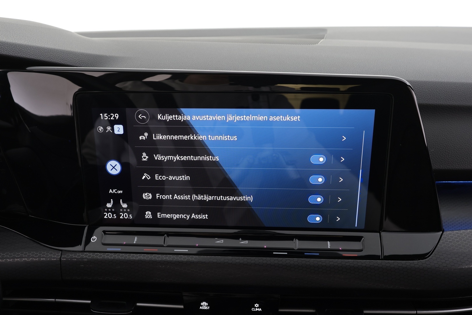 VOLKSWAGEN Golf 2023