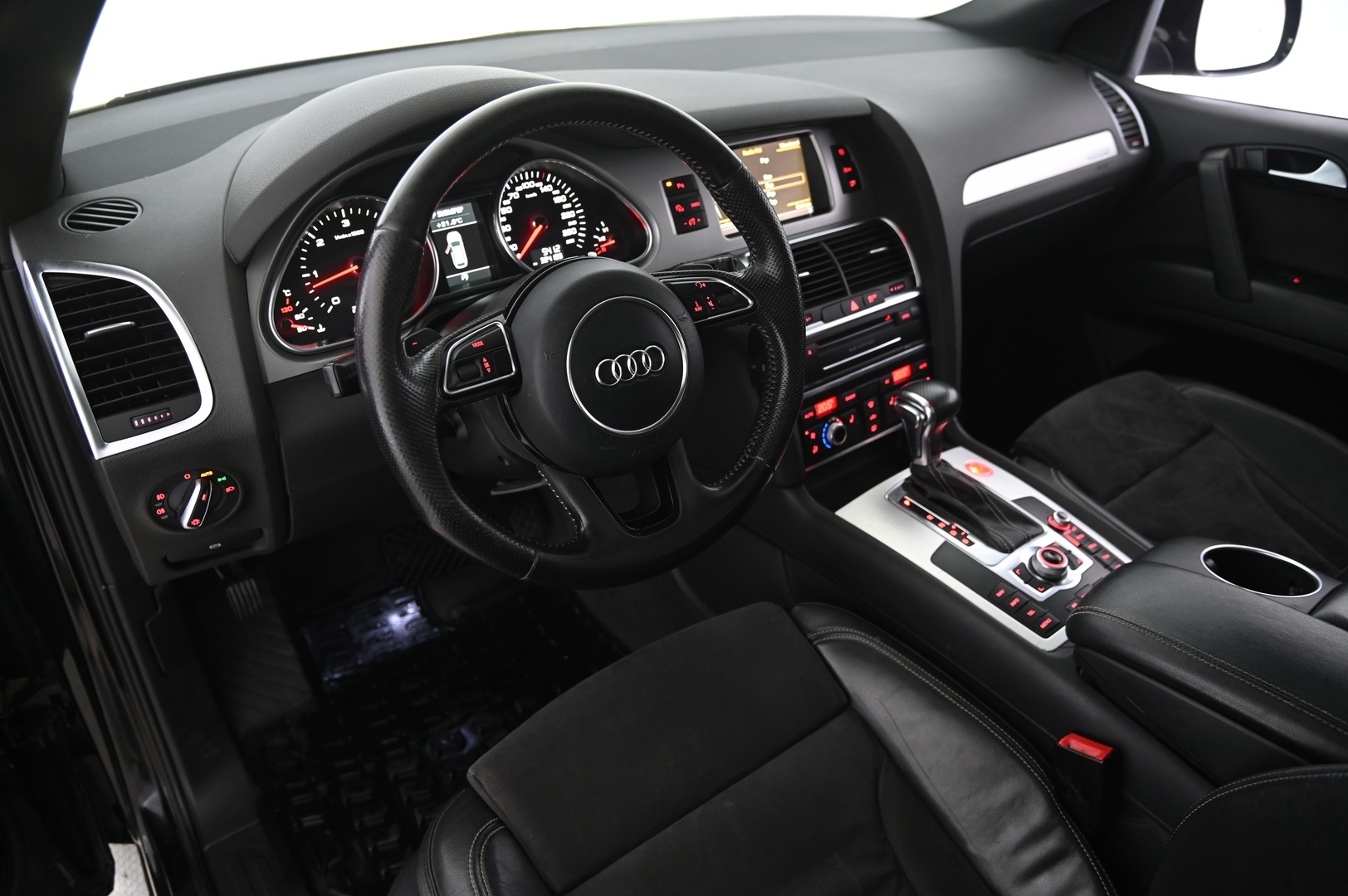 AUDI Q7 2012