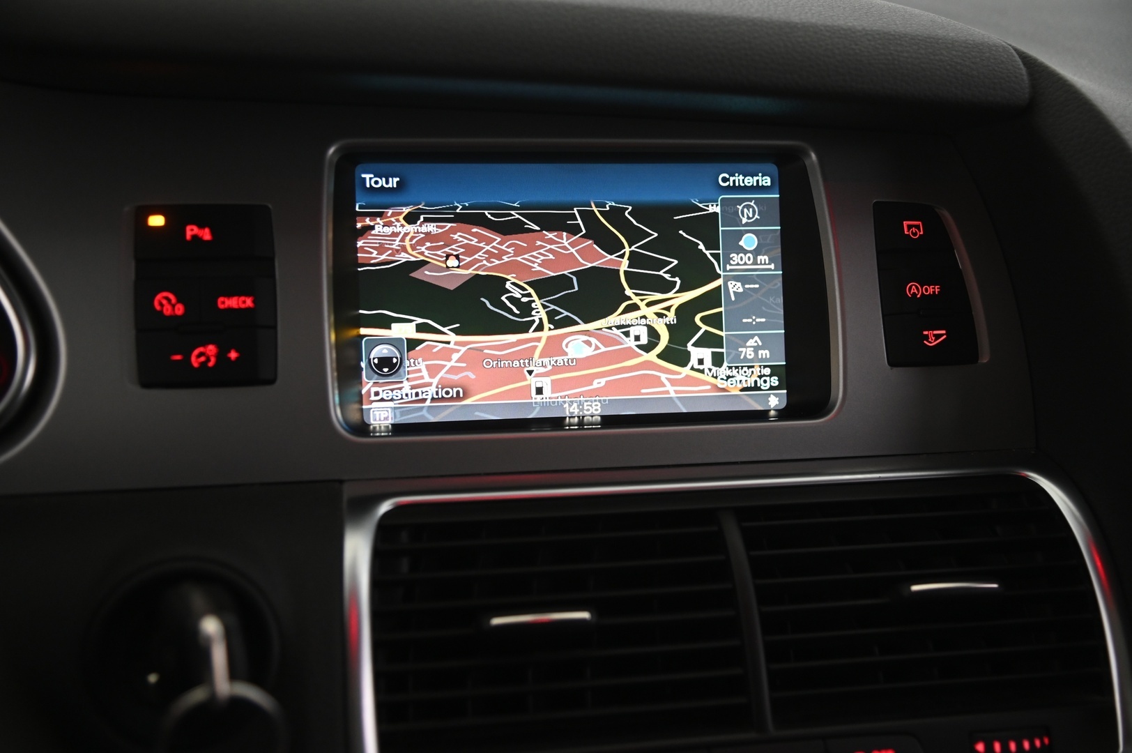 AUDI Q7 2012