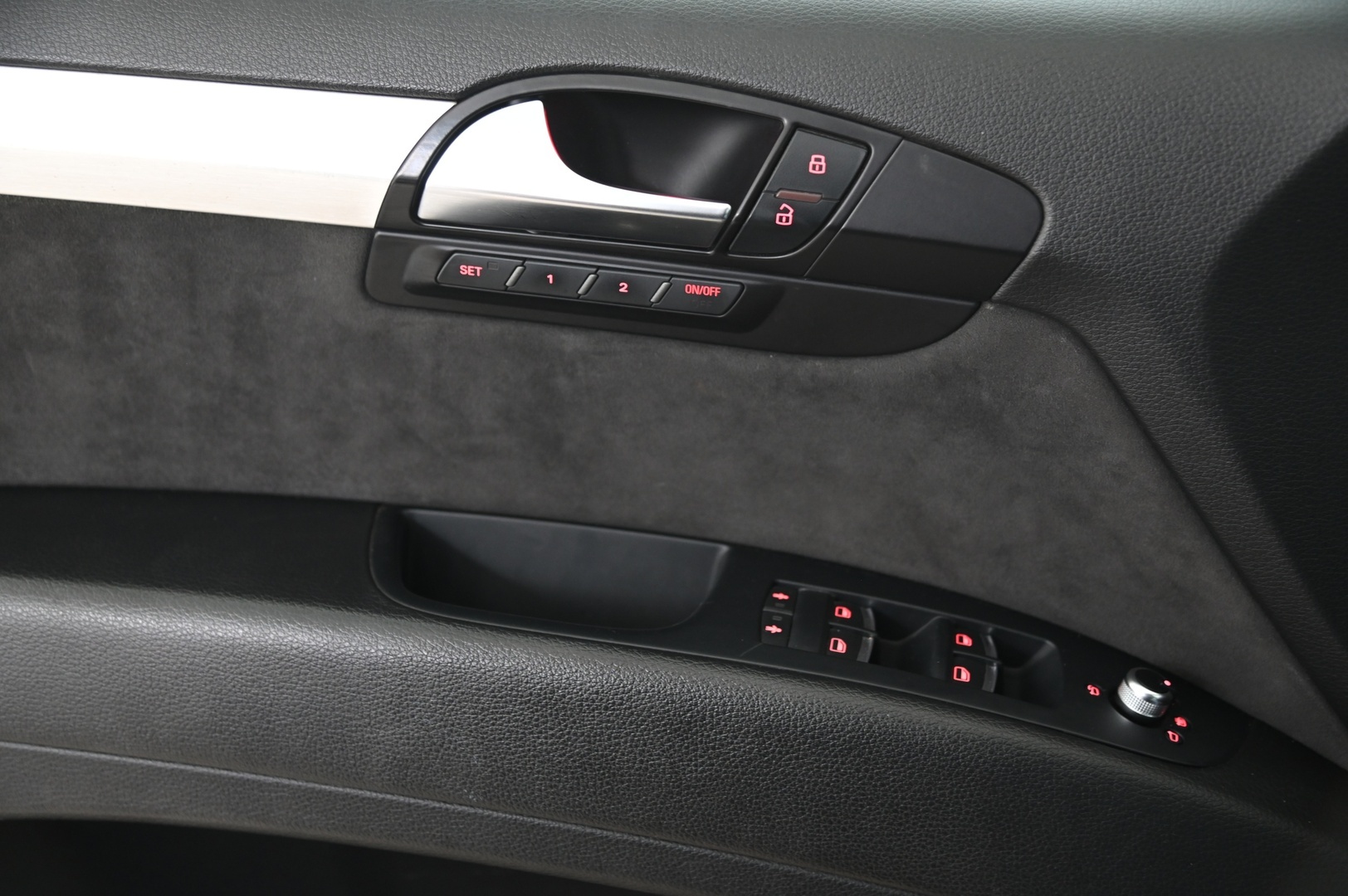 AUDI Q7 2012